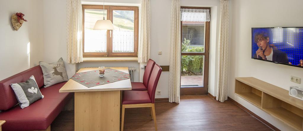 Gschwenderhaus Ferienwohnungen Oberstdorf Quarto foto